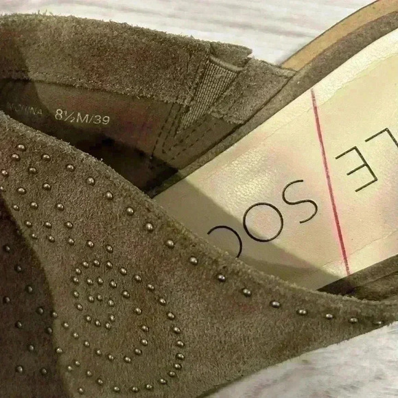 Sole Society Olive Brown Leather Suede Studded Slip On Heels Mules Size 8.5 - Picture 8 of 10